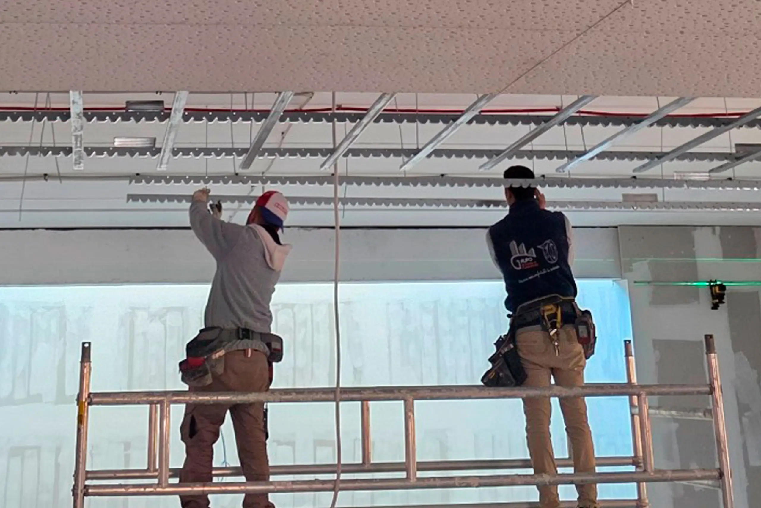 Cómo poner pladur en el techo y qué necesitas para instalarlo correctamente